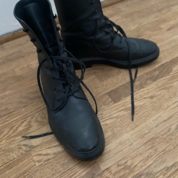 Stuart Weitzman Mckenzee Boots - Picture 7 of 7